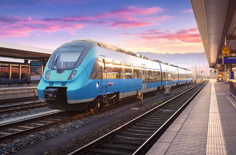 洞察无形风险：用高德智造为铁路电力安全构筑“火眼金睛”